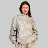 SVETA | MÜNDIMUSTRIGA KAPUUTS