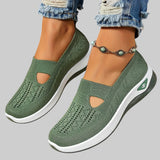 LUBA | MUGAVAD RELAXFIT JALATSID KÄIMISEKS