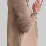 VLADIMÍRA - ELEGANTNE BLEISER KUDUMISEGA KÄTTEGA