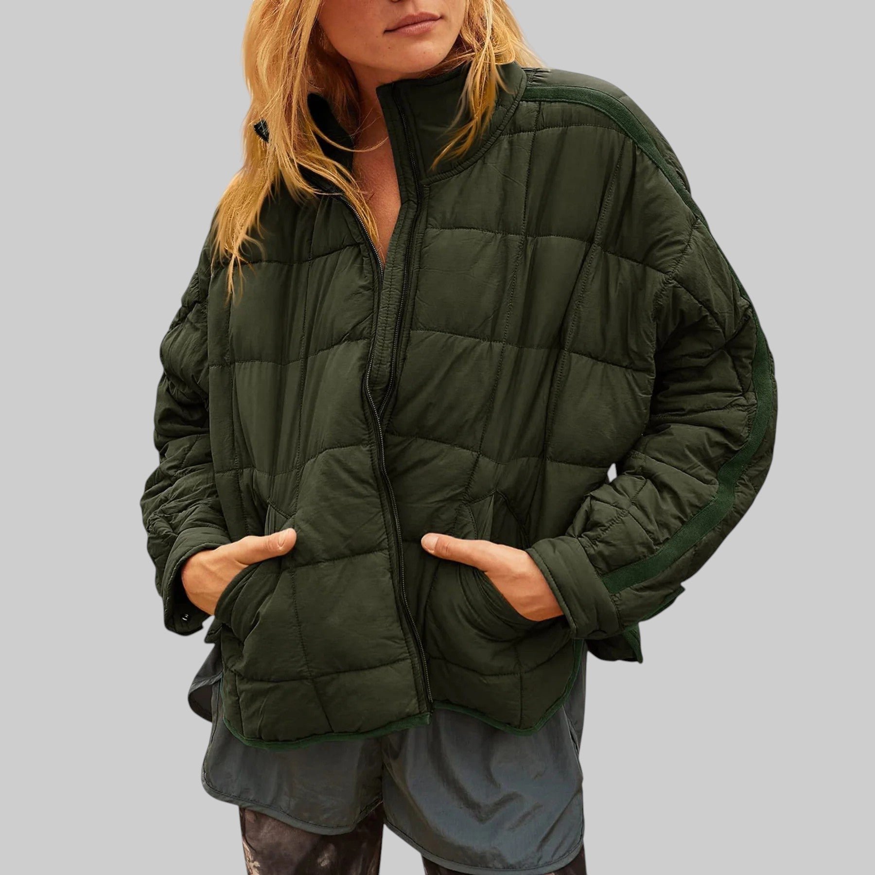 SOFIA | KERGE KOMPAKTNE TIKANDI JACKET KZIPIGA