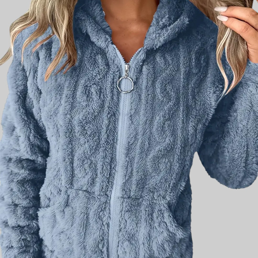 ANETA | KAPUUTIGA TÕMBEGA PUSA PIKADE VARRUKATEGA