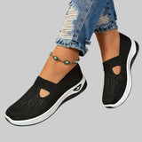 LUBA | MUGAVAD RELAXFIT JALATSID KÄIMISEKS