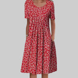 LUCIA | STiILSED JA LÕÕGASTAVAD LILLELINE KLEIT KOTIDEGA