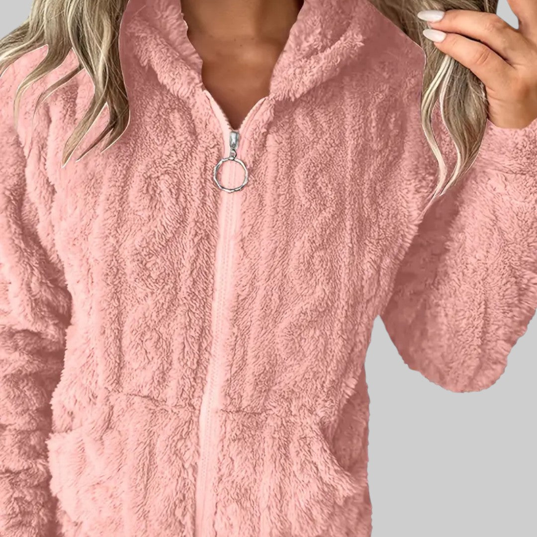 ANETA | KAPUUTIGA TÕMBEGA PUSA PIKADE VARRUKATEGA