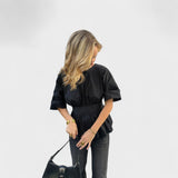 KATARÍNA – DELIKAATNE VÄHENDATUD BLUUS