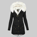 LENKA | TALVEKATE KUNSTLIKUST KARVAST VOODERDATUD