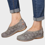 VIKÓRIA | STiILSED MUGAVAD KINGAD LASERLÕIKEGA