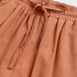 TIBORA – VABA AJAKOHASE LINANE PÜKS