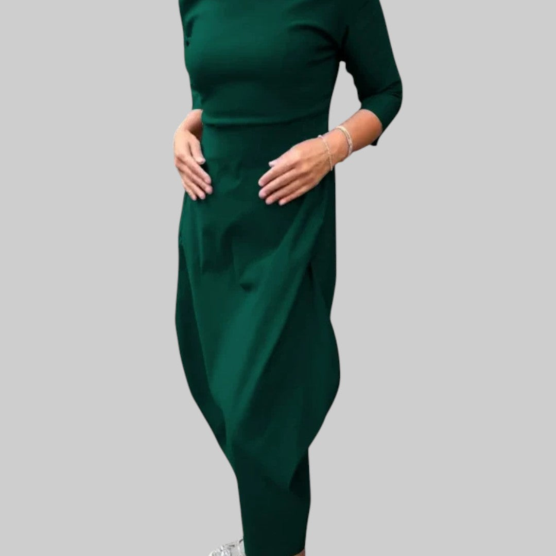 ANDREA | POLÜESTER KLEITIDEGA PIKADE VARRUKATE JA TASKUTEGA