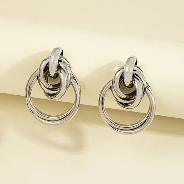 KULLAST KETTIDEGA KÕRVARÕNGAD