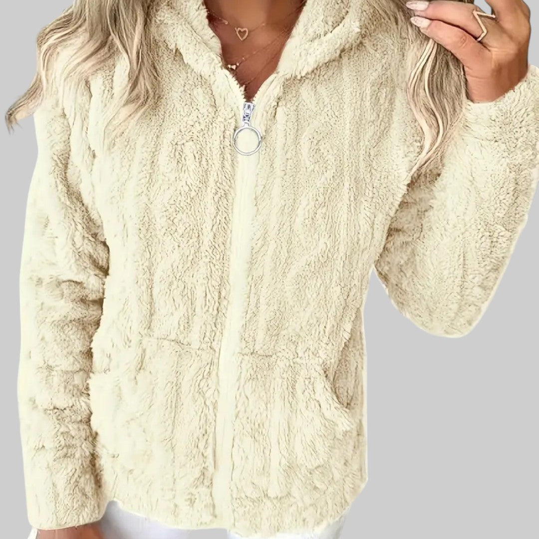 ANETA | KAPUUTIGA TÕMBEGA PUSA PIKADE VARRUKATEGA