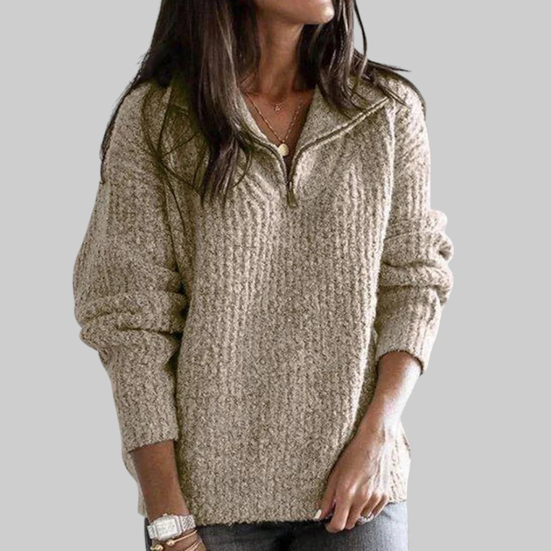 LUBA | NAISTE KERGE SVETTER POOLSIHIKUGA