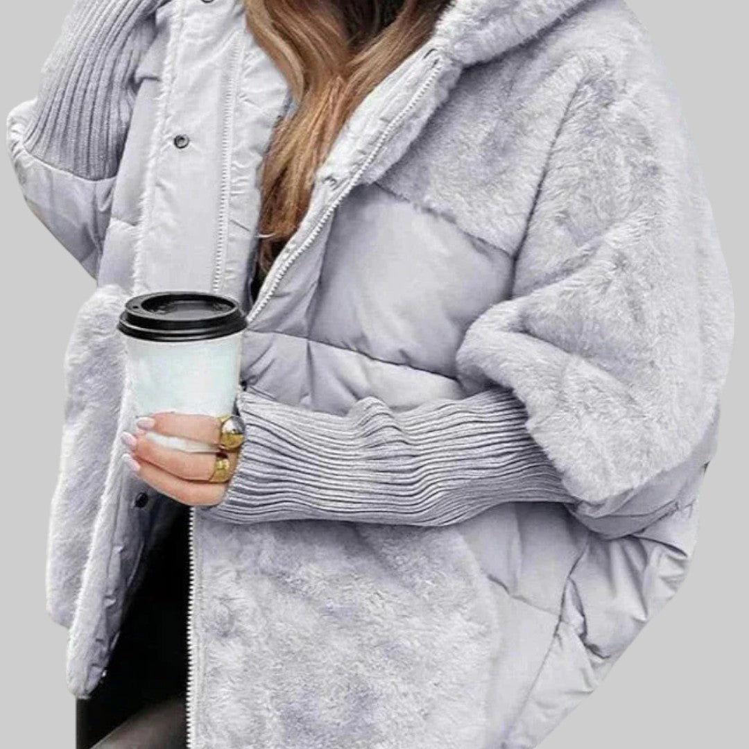 DAGMARA | SOE SULGEPÜKS KAPUUTIGA