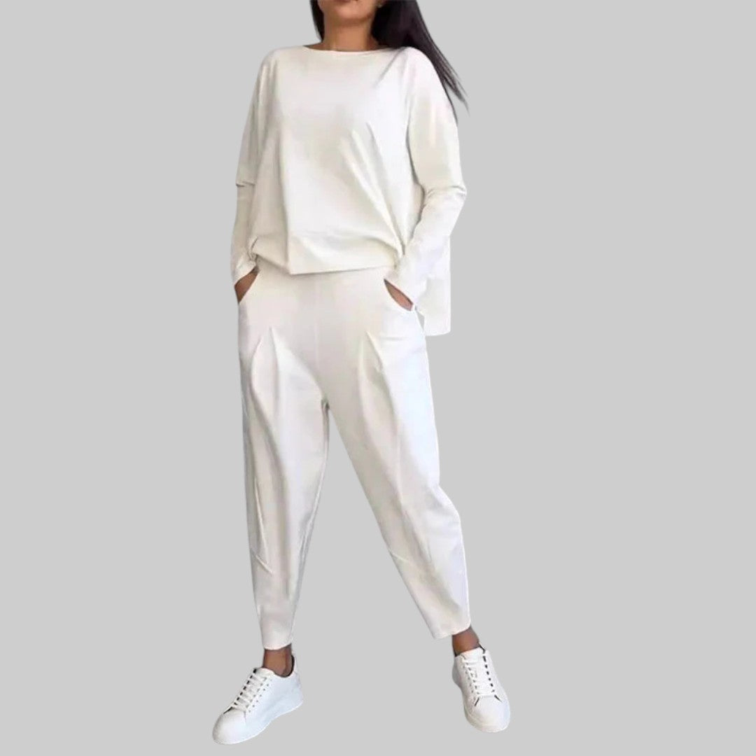 BOHDANA | KAKS OSALISEGA KOMPLEKT PIKADE VARRUKATE JA ÜMARATE KAELUSEGA