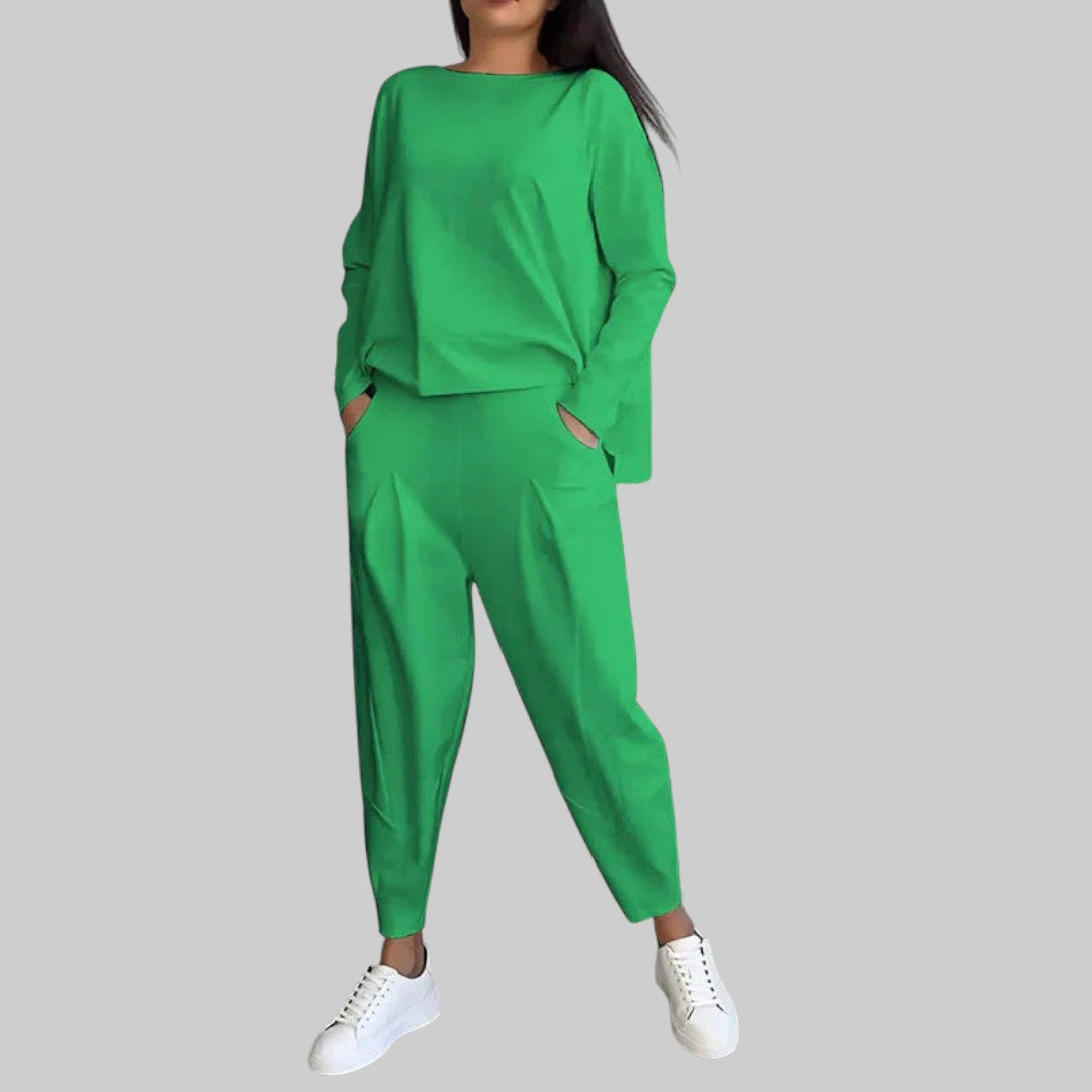 BOHDANA | KAKS OSALISEGA KOMPLEKT PIKADE VARRUKATE JA ÜMARATE KAELUSEGA